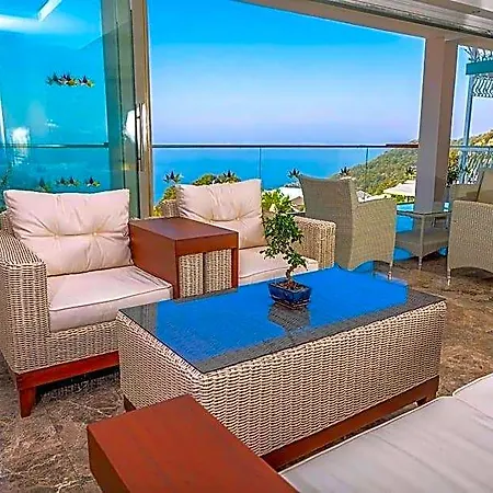 Sertil Deluxe Tropical 4*