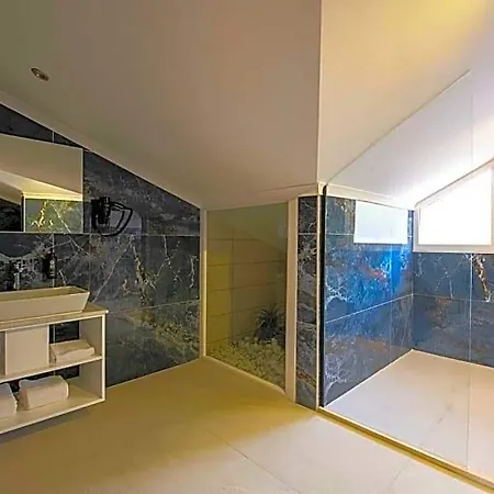 Sertil Deluxe Tropical 4*